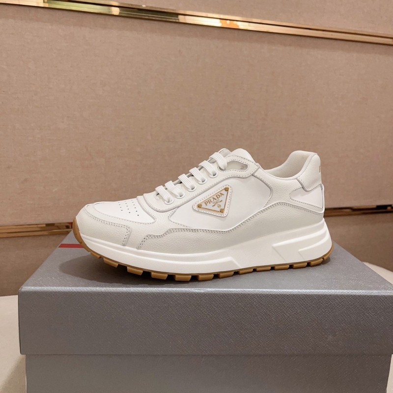 Pra*a casual shoes